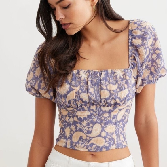 Dynamite Top Ruched Bust Square Neck Blouse Paisley Bohemian Blue Tan Spring - Picture 2 of 15